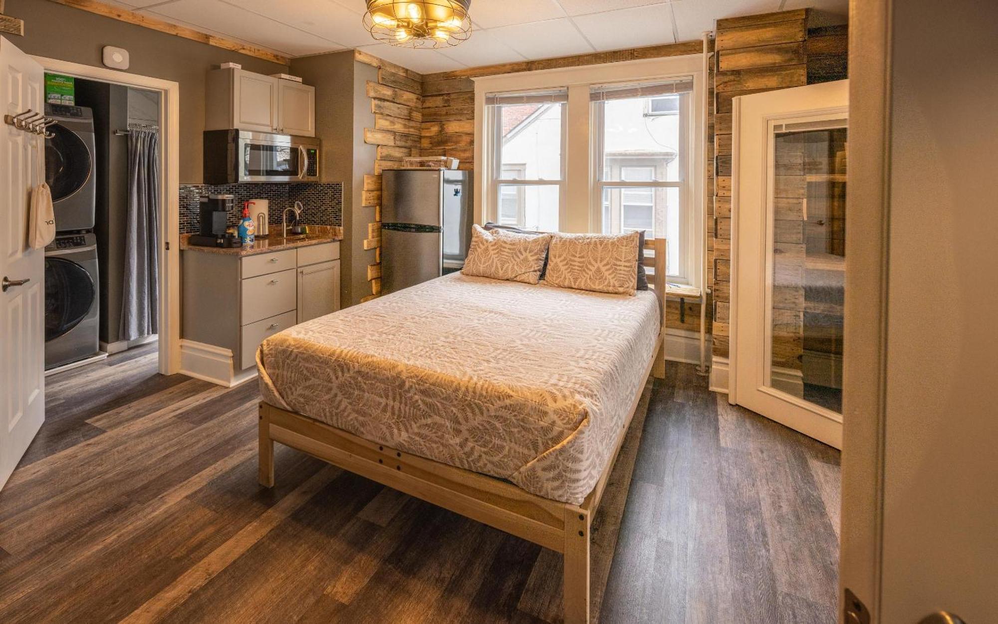 Burgbnb Riverfront Aparthotel