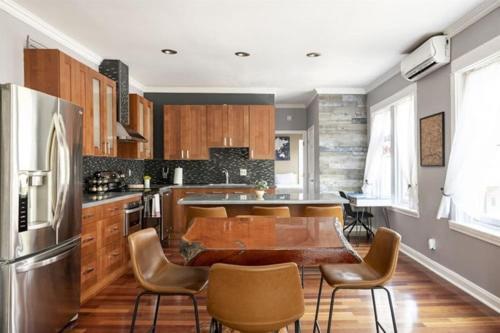 Burgbnb Riverfront Aparthotel *