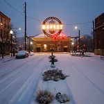 Burgbnb Riverfront